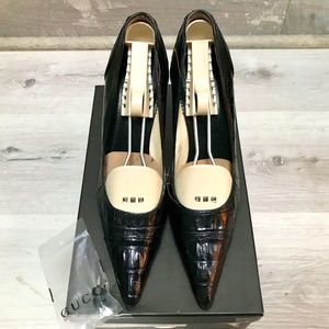 Gucci Black Crocodile 3.5" Heel Pump Size 7